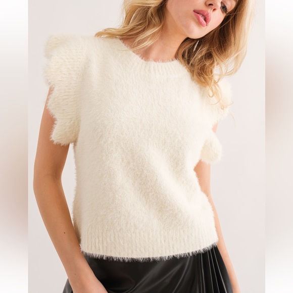 58 Boho Soft Wave Sleeveless Knit Top - Picture 4 of 5